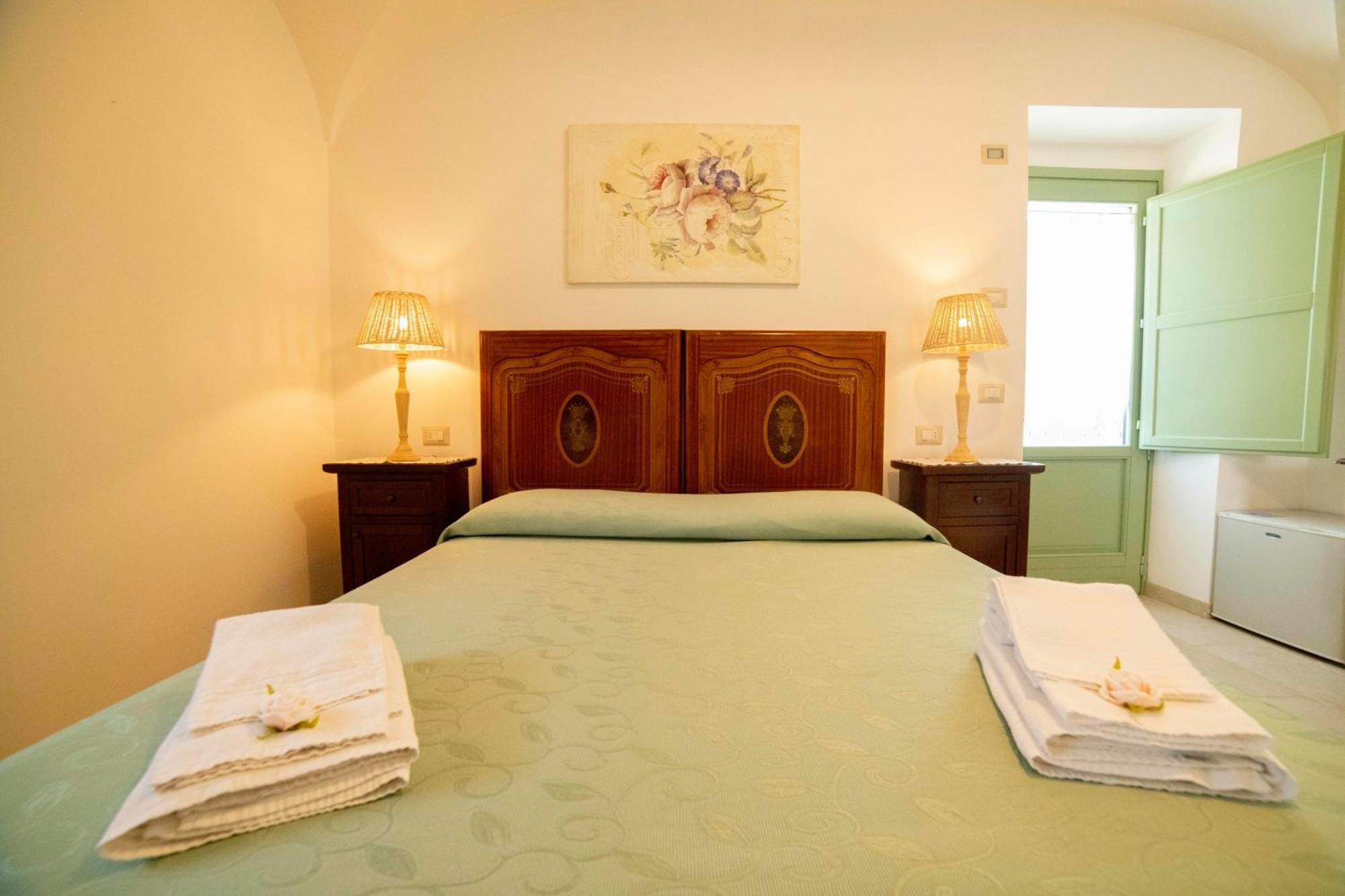 Coppola Di Seta Bed & Breakfast Locorotondo Dış mekan fotoğraf